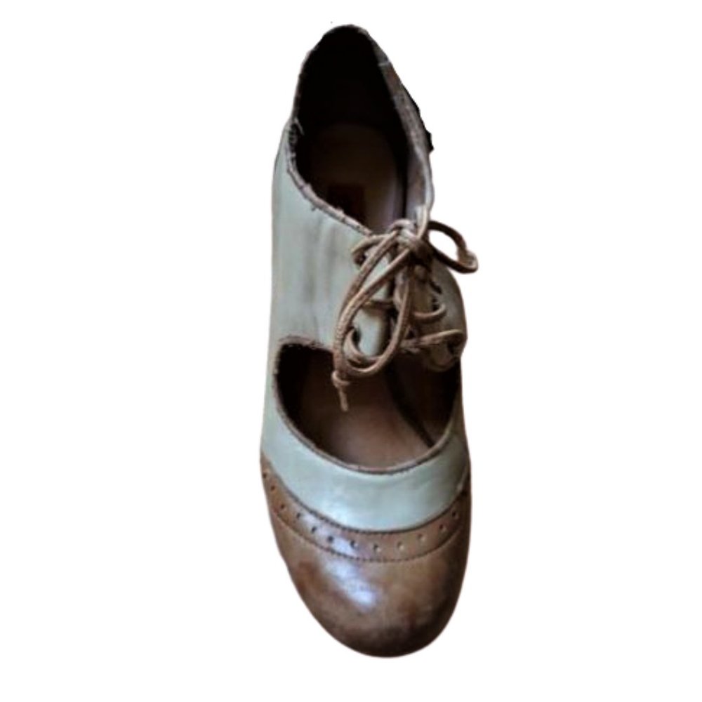 Miz Mooz vintage inspired Symphony Spectator pump. - Picture 12 of 14